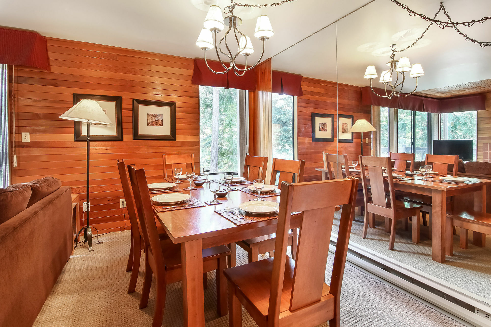 Whiski Jack Creekside Whistler Buitenkant foto